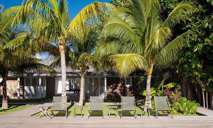 Anse de Lorient Villa | Lovely 7 BDRM Grand Mansion w Large Mirror Pool