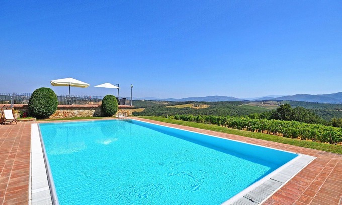 San Casciano in Val di Pesa Apartment | Lovely apartment with WIFI, pool, TV, pets allowed and panoramic view, close to Greve In Chianti