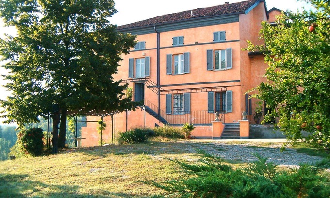 Rocca D'Arazzo Apartment | Lovely apartment for 4 people with WIFI and terrace