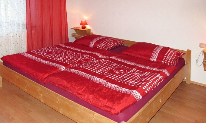 Stummerberg Apartment | Lovely apartment for 23 guests with WIFI, TV and balcony