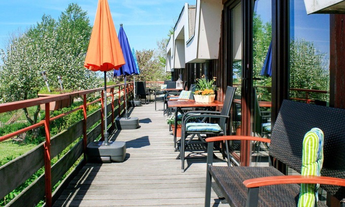 Friedrichskoog Apartment | Lovely apartment for 4 guests with WIFI, TV and terrace