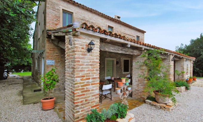 Granarola Apartment | Lovely apartment for 2 people with A/C, pool, WIFI, TV, patio and pets allowed