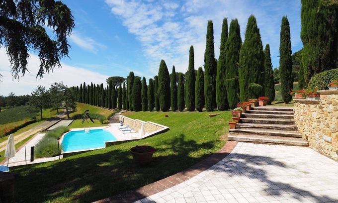 Volterra Apartment | Lovely apartment for 6 guests with pool, WIFI and panoramic view, close to San Gimignano