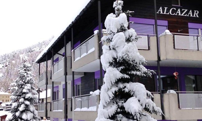 Saas-Balen Apartment | Lovely apartment for 2 people with WIFI, TV, balcony and pets allowed