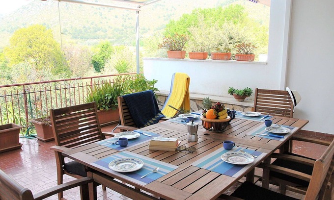 Sperlonga Apartment | Lovely apartment for 7 guests with WIFI, A/C, TV, balcony, pets allowed and parking