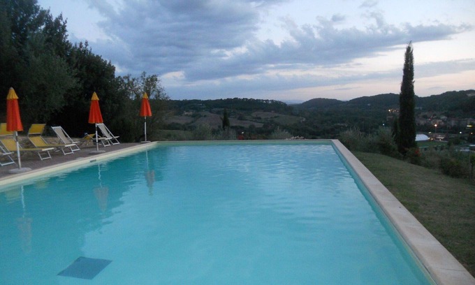 Poggibonsi Villa | Lovely apartment in villa with pool, WIFI, TV, patio and panoramic view, close to San Gimignano
