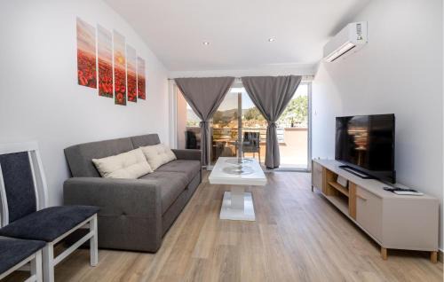 Ploce Apartment | Lovely Apartment In Ploce With Wifi