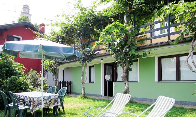 Trarego Viggiona House | Lovely apartment in villa for 4 guests with WIFI, TV and patio