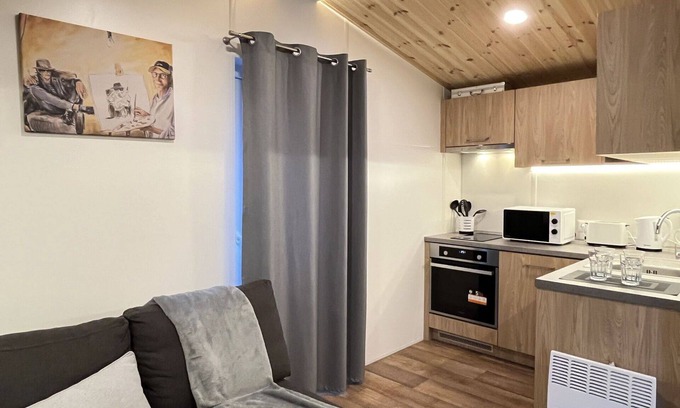 Wemding House | Lovely apartment in villa for 4 people with WIFI, TV and terrace