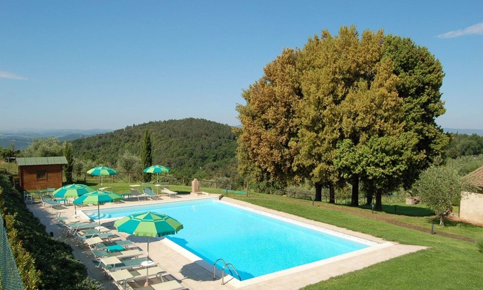 Sant'Appiano Apartment | Lovely apartment with pool, WIFI, TV, patio, pets allowed and parking, close to San Gimignano