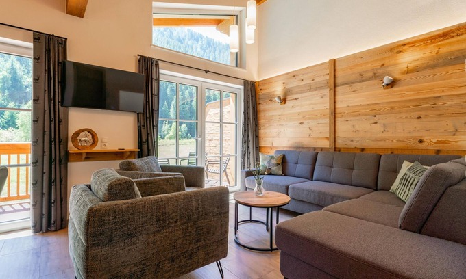 Eben im Pongau Ski Chalet | Lovely chalet with a private sauna near Flachau