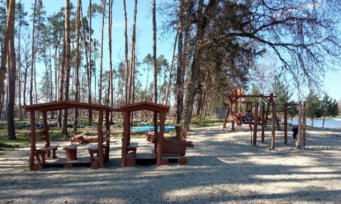 Hradec Kralove House | Lovely apartment in villa for 12 guests with WIFI, TV, patio and pets allowed