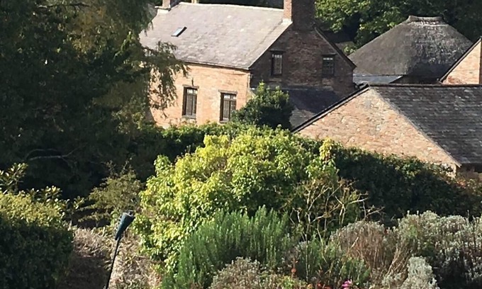 Chillington House | Lovely historic family house, with private walled garden and shared facilities