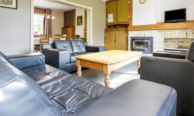 Vleteren House | Lovely Holiday Home in Oostvleteren with Garden