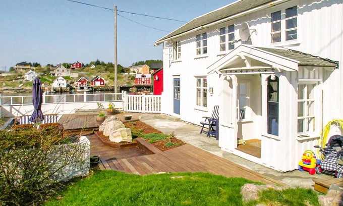 Averoy Municipality House | Lovely home in Averøy with WiFi