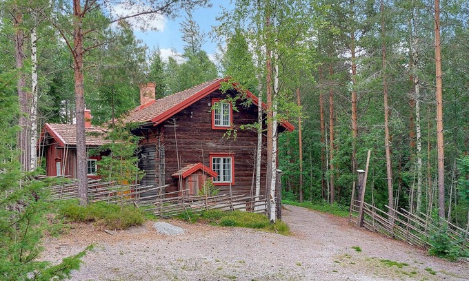Idkerberget House | Lovely home in Borlänge with sauna