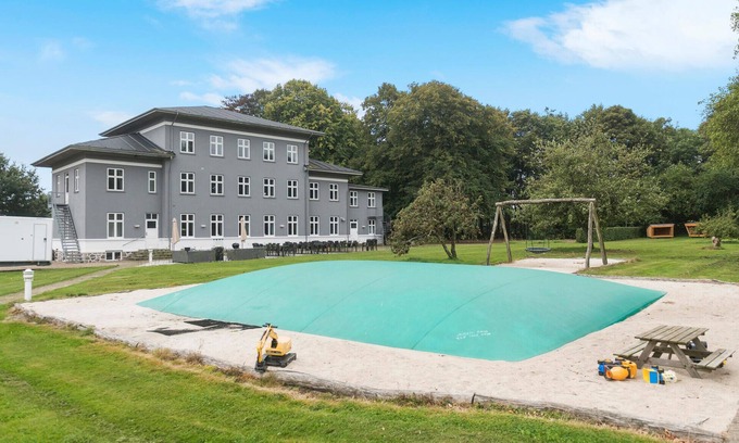 Brorup House | Lovely home in Brørup with WiFi