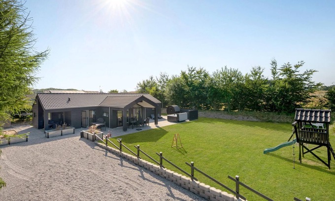 Fjellerup House | Lovely home in Glesborg with sauna