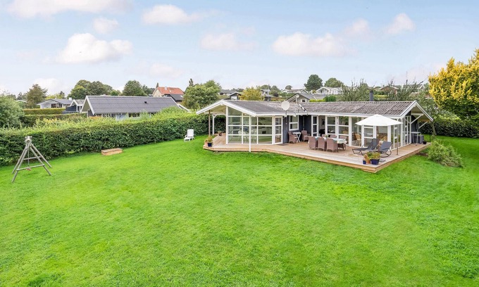 Hejlsminde Strand House | Lovely home in Hejls with WiFi