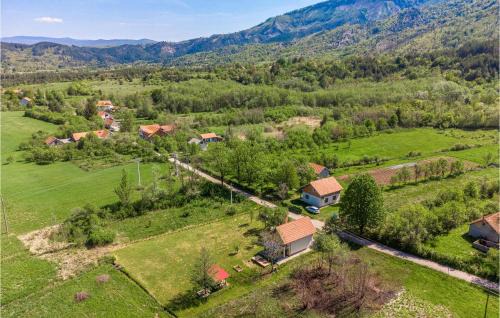 Gracac House | Lovely Home In Kunovac Kupirovacki