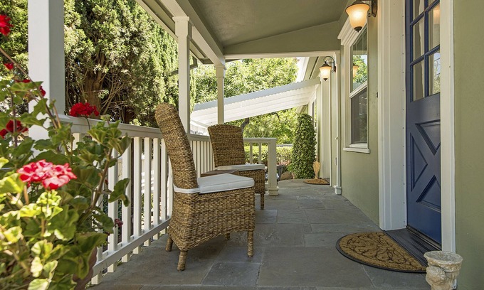 Yountville House | Lovely home in Old Town 1.5 blocks to French Laundry & Downtown!