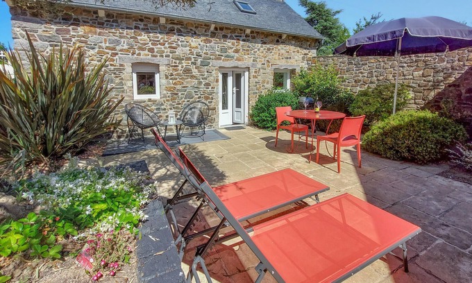 Plerin House | Lovely home in Plérin with WiFi