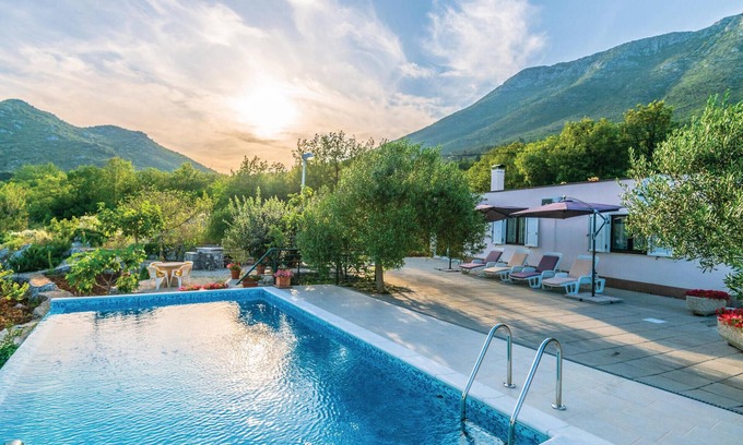 Vrgorac House | Lovely home in Vrgorac