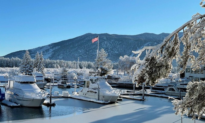 Tahoe Keys House | Lovely Lakeside Retreat and Ski Cabin