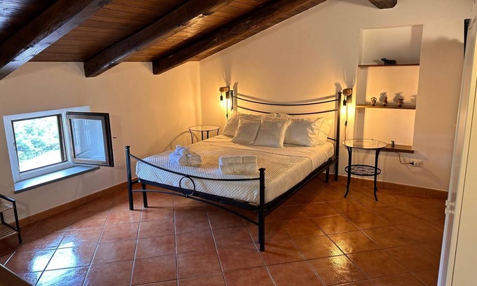 Capaccio-Paestum House | Lovely maisonette twenty steps from the walls of Paestum