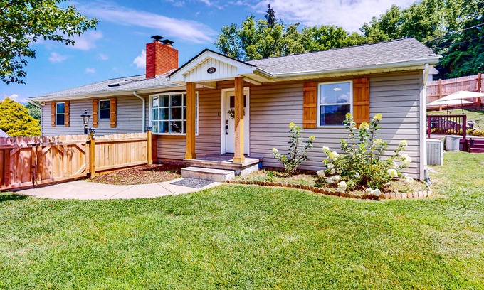Canton House | Lovely modern home with private yard, swimming pool, firepit, & mtn views