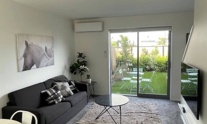 Upper Riccarton House | Lovely Mohua Sanctuary