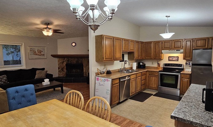 Abbott Loop House | Lovely Ranch Home in South Anchorage Close to UMED, Pet Friendly! 🐕🐈‍⬛🐾