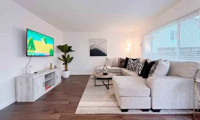 Central Berkeley Apartment | Lovely，Super Convenient 2B1b Apartment, Berkeley
