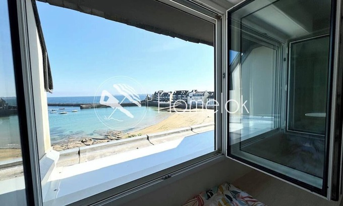 Kerroch Apartment | Lovely ! Superbe T2 rénové – Vue mer 180°