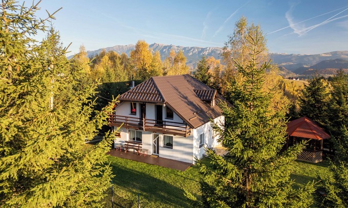Pestera House | Lovely three bedroom house in an exquisite location.
