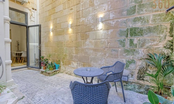 Senglea House | Lovely traditional 4BR Townhouse in charming Isla