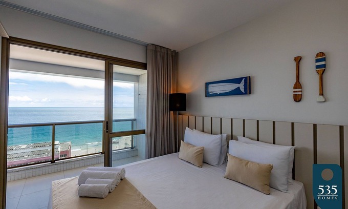 Barra Apartment | Lovely View Super Decorated in Barra, Wifi 300mbps