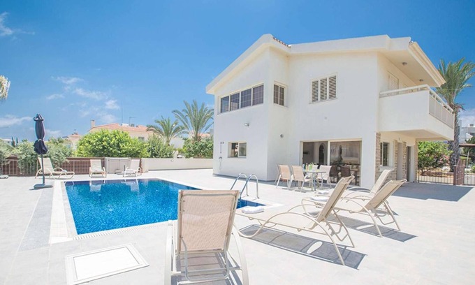 Protaras Villa | Lovely villa perfect for families, great location