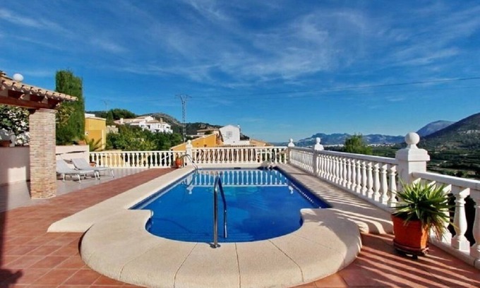Adsubia House | Lovely Villa with gorgeous views - Sleeps 6 (Heated Pool)