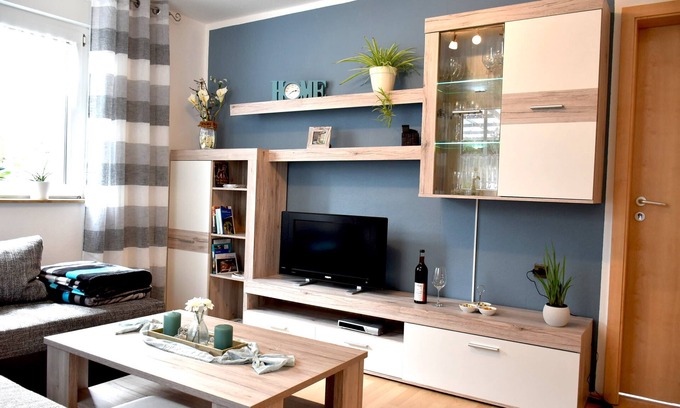 Grossheubach Apartment | Lovingly furnished apartment (85 sqm) with terrace and garden