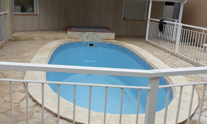 Bastelicaccia House | Low villa rental with pool near the sea (Bastelicaccia)