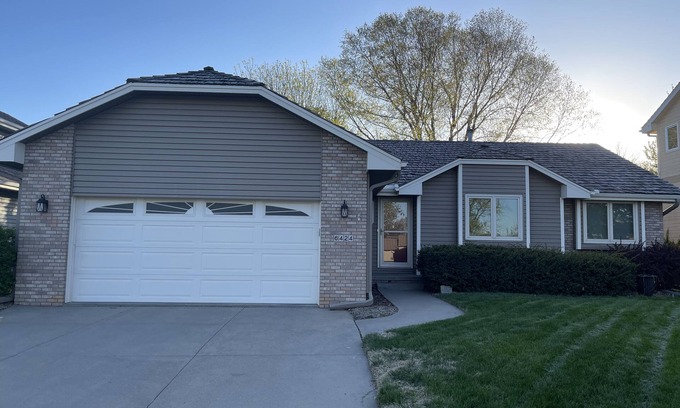 South Central Omaha House | Lower Level of Southwest Omaha home With Private Bedroom and Private Bath