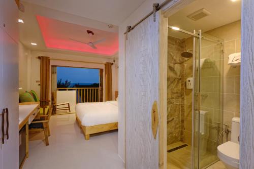 Fulidhoo House | Luau Beach Inn, Maldives