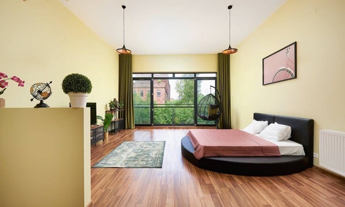 Lodz Apartment | Lumina loft studio near Księży Młyn