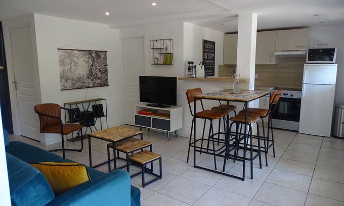 Le Bar-sur-Loup House | LUVA D'Azur LE VALLON absolute calm guaranteed relaxation unobstructed view of the valley