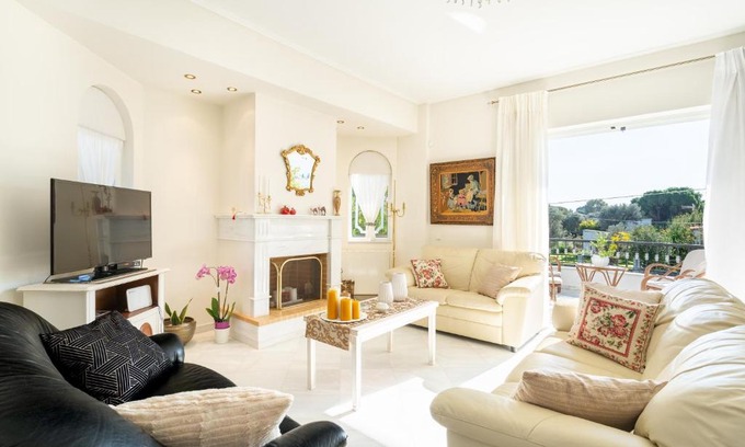 Nea Makri House | Lux 3-bedroom Villa - L&L Refuge
