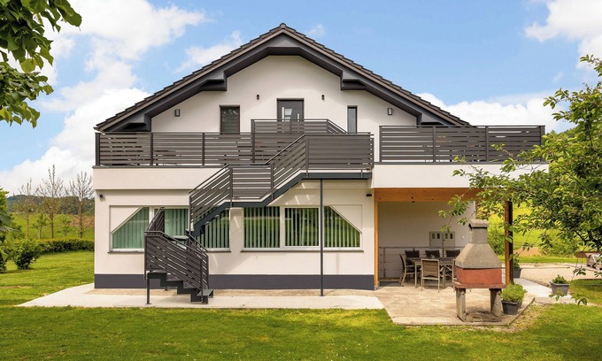 Cerklje ob Krki House | Lux Apartments Kunej pod Gradom with balcony 1 close to castle Podsreda