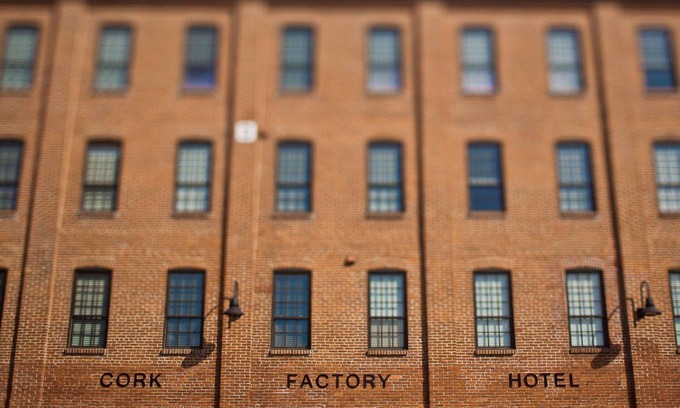 Lancaster Hotel | Lux Boutique Hotel located in Urban Place-Dine-Shop -Be in the Center of it all!