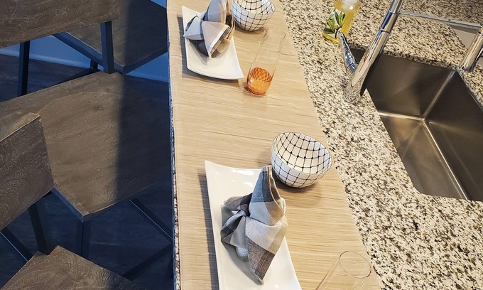 Greenwood Apartment | LUX. Gated. Suburbia.