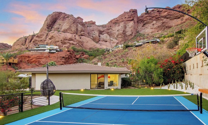 Red Rock House | Lux - Million Dollar Luxury Mountain Estate, Pickleball court, putt-putt, heated pool, spa, views